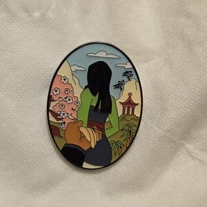 Loungefly Disney Princess Hand Holding Blind Box Pin - Mulan & Li Shang
